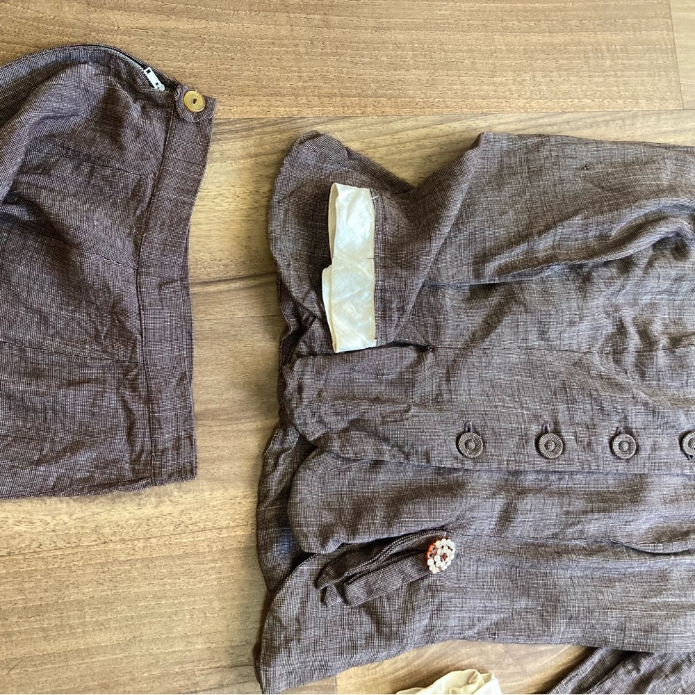 Vintage 1940s Brown Midi Skirt Suit w/ Bedazzled detailing Sz 2 - Picture 11 of 11